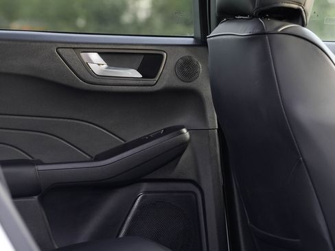 Used 2024 Ford Escape ST-Line Elite w/ Premium Technology Package image 15