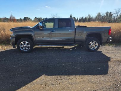 Used 2017 GMC Sierra 2500 Denali w/ Duramax Plus Package