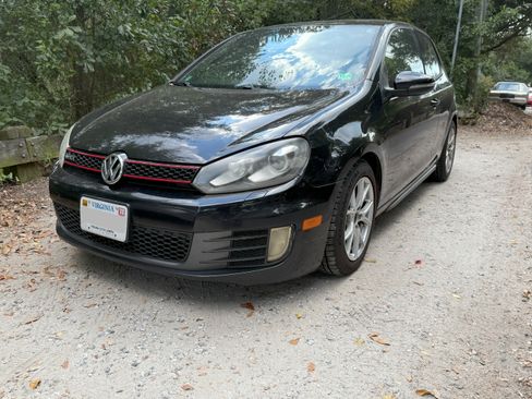 Used 2010 Volkswagen GTI 2.0T 2-Door image 1