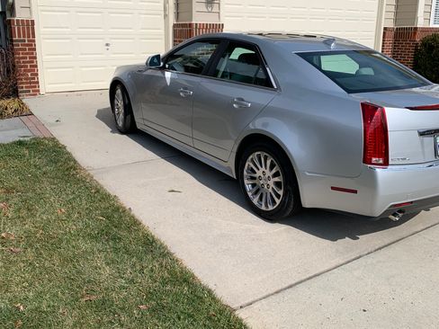 Used 2010 Cadillac CTS Performance image 8