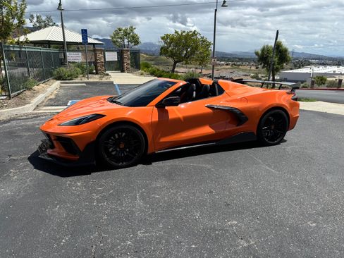 Used 2022 Chevrolet Corvette Stingray Premium Conv w/ Z51 Performance Package image 18
