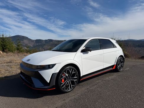 Used 2025 Hyundai Ioniq 5 N image 1