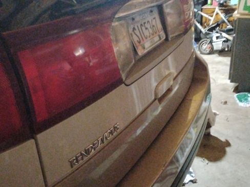 Used 2005 Buick Rendezvous CX image 4