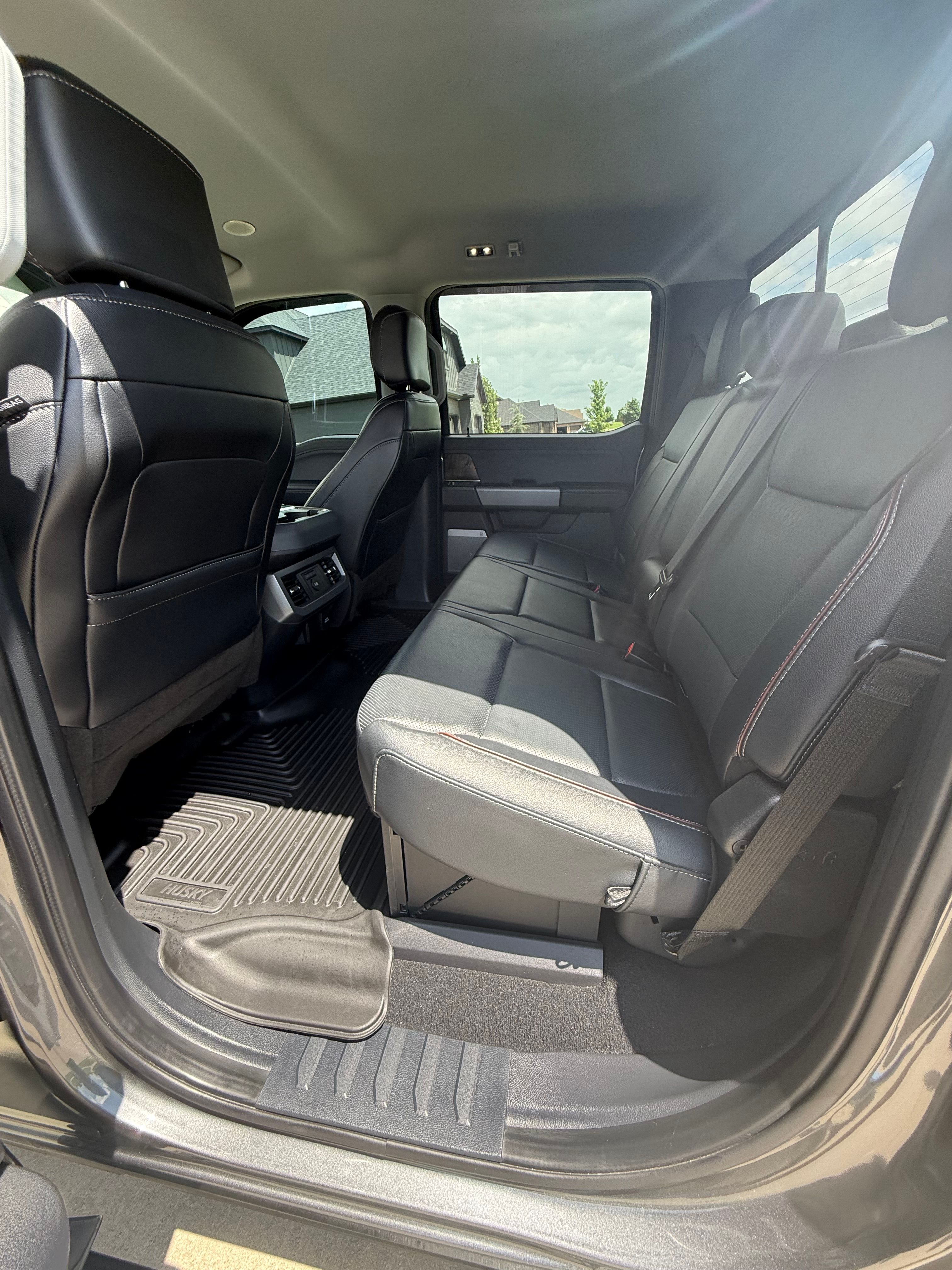 Used 2023 Ford F250 Lariat w/ Lariat Ultimate Package AWD/4WD image 29