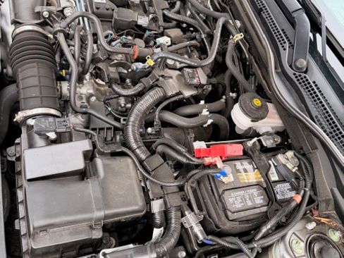 Used 2018 Honda Civic Sport Touring image 9