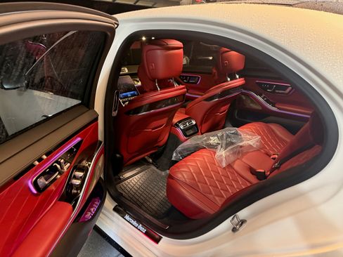 Used 2022 Mercedes-Benz S 580 4MATIC Sedan image 4