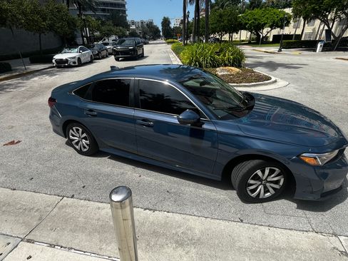 Used 2025 Honda Civic LX image 9