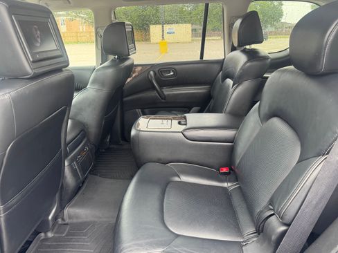 Used 2016 INFINITI QX80 4WD w/ 22" Wheel Package image 30