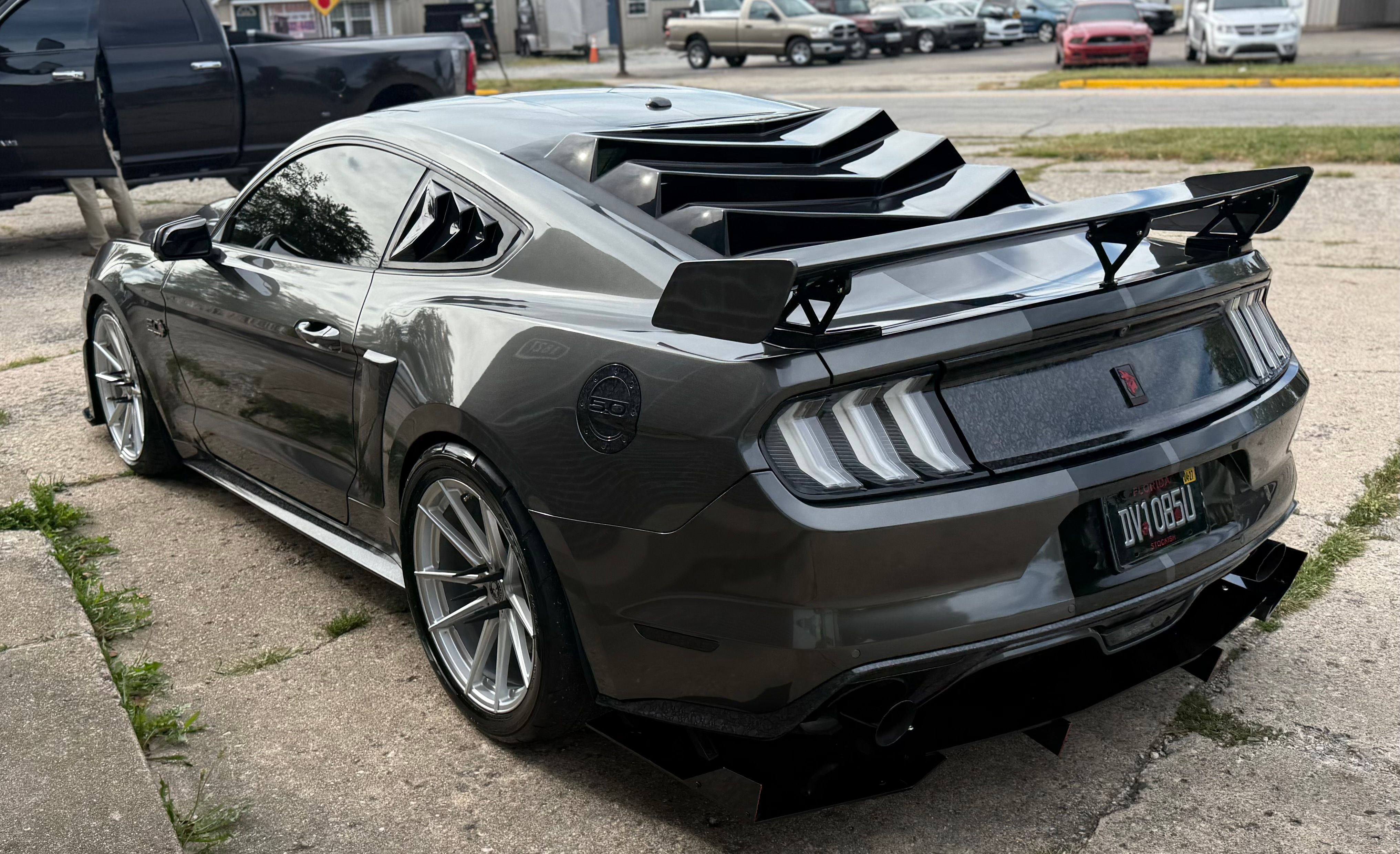 Used 2016 Ford Mustang GT Premium RWD image 8
