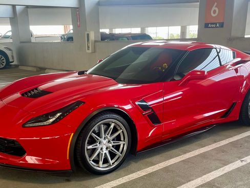 Used 2019 Chevrolet Corvette Grand Sport image 1