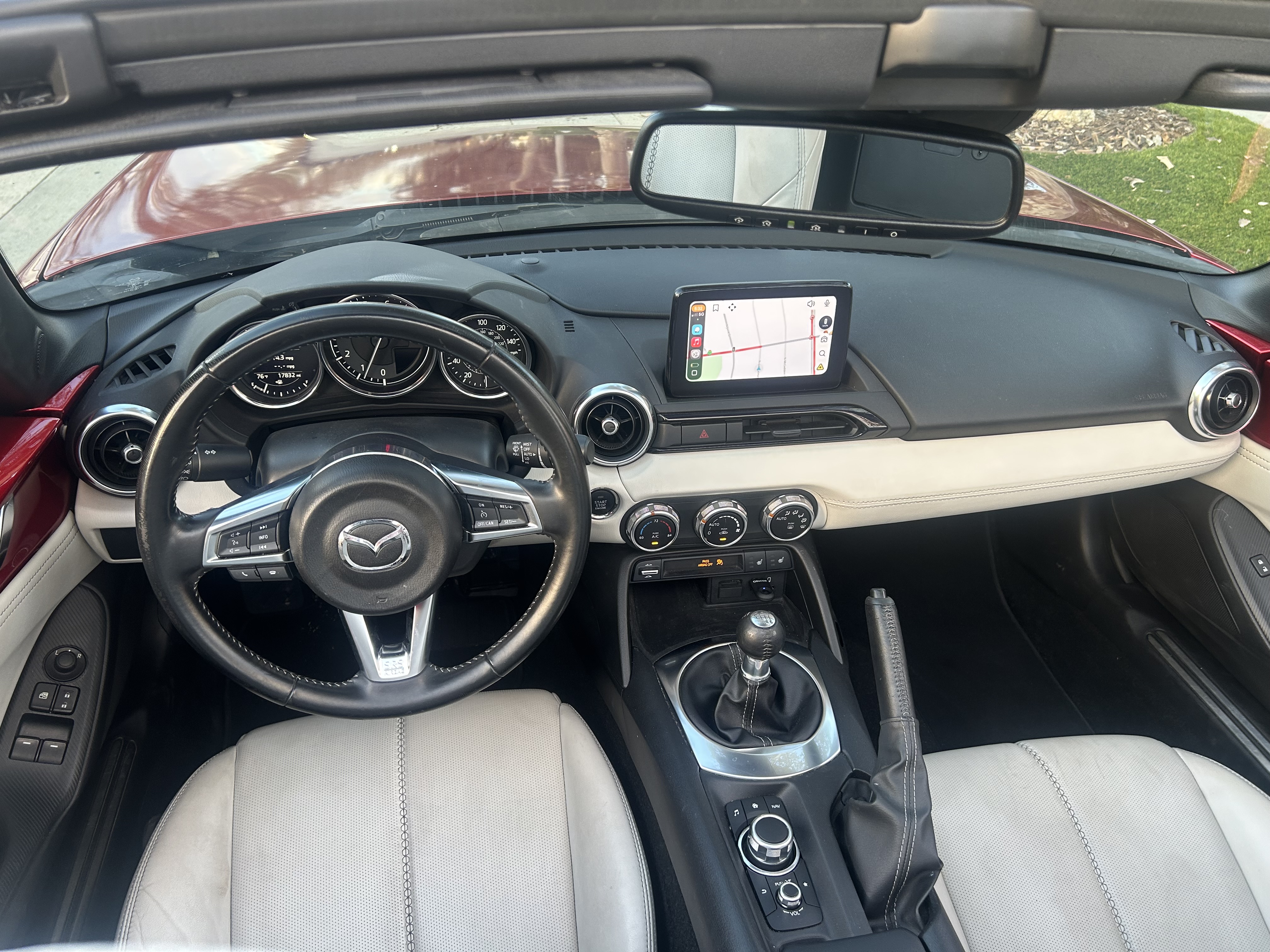 Used 2021 MAZDA MX-5 Miata RF Grand Touring RWD image 18