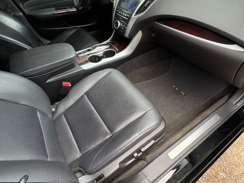 Used 2017 Acura TLX V6 SH-AWD w/ Technology Pkg image 8