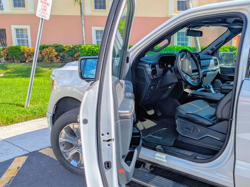 Used 2021 Ford F150 Platinum w/ Equipment Group 701A High image 5