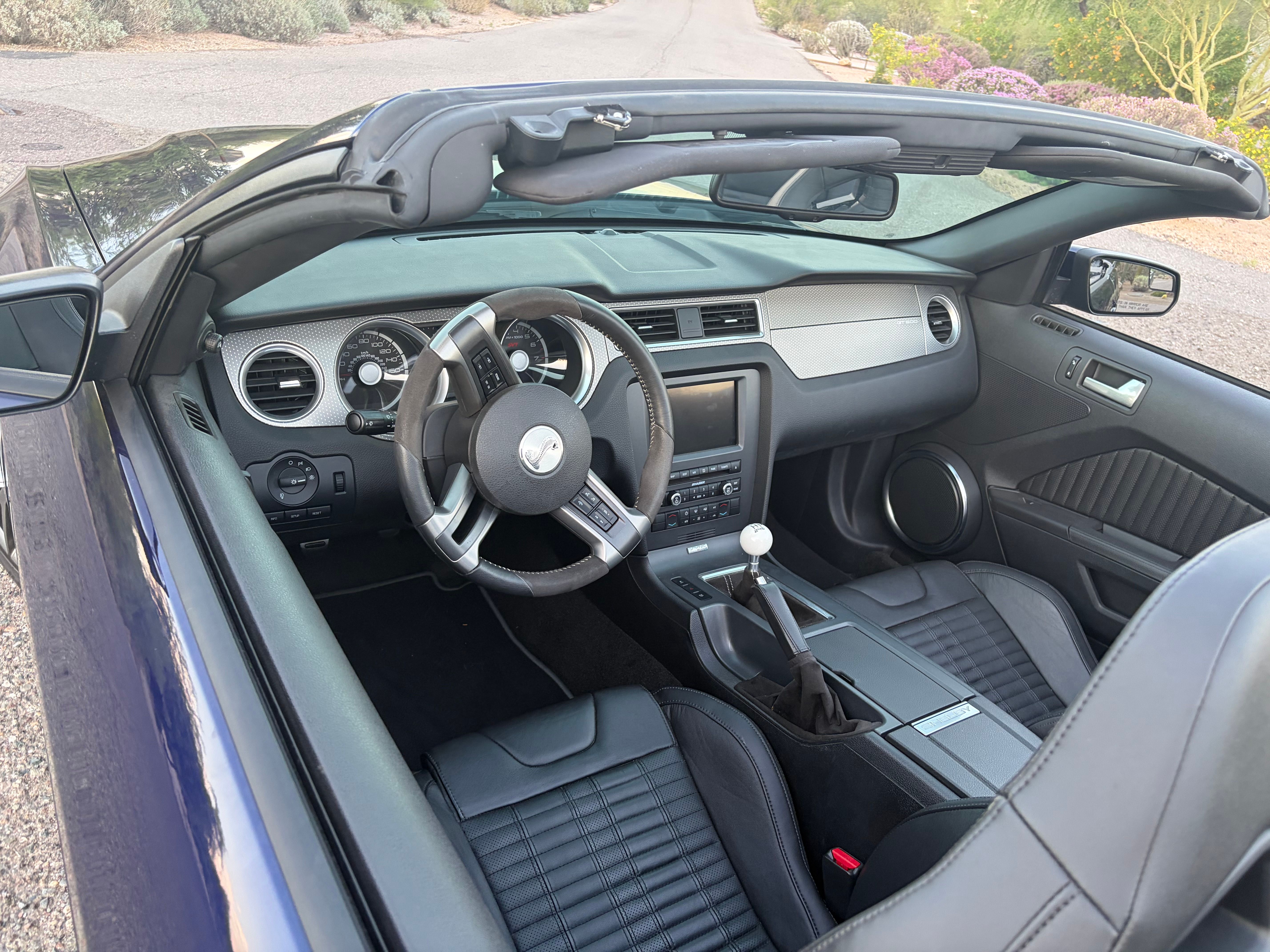 Used 2012 Ford Mustang Shelby GT500 w/ SVT Performance Pkg RWD image 9