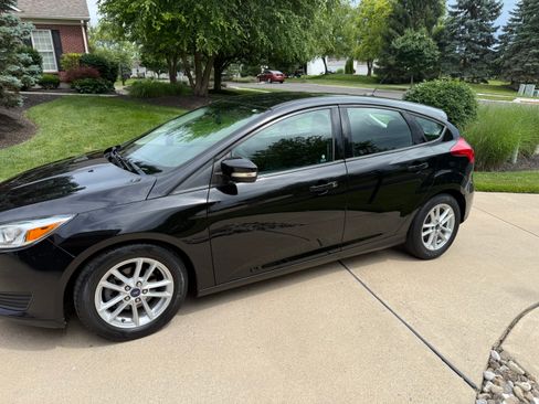 Used 2017 Ford Focus SE FWD image 5