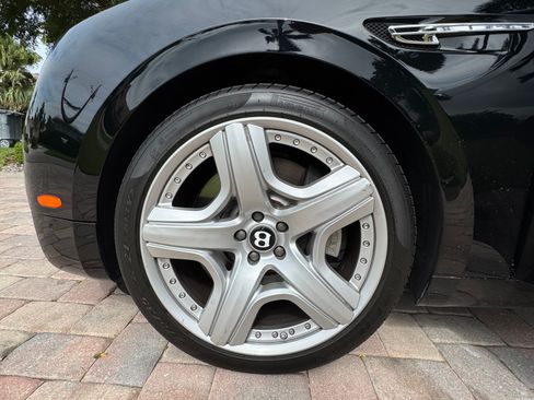 Used 2014 Bentley Flying Spur W12 image 15