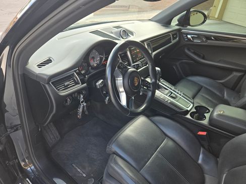 Used 2017 Porsche Macan S image 14