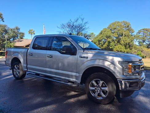 Used 2019 Ford F150 XLT w/ Equipment Group 302A Luxury image 4