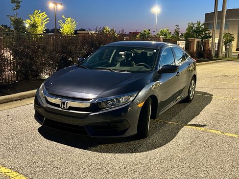 Used 2018 Honda Civic LX image 1