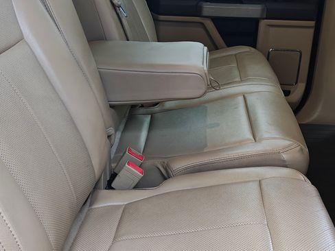 Used 2018 Ford F150 Lariat image 15