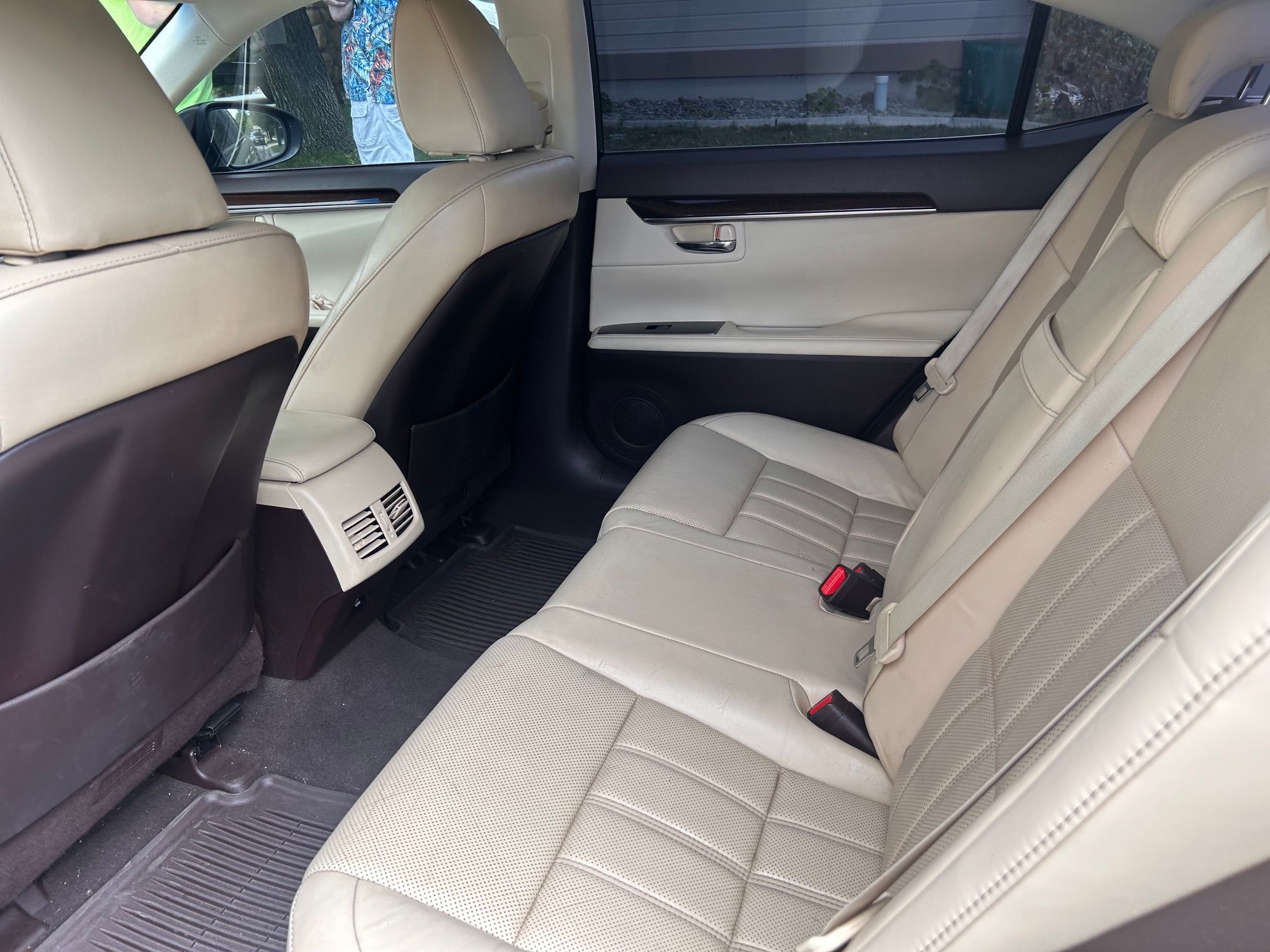 Used 2016 Lexus ES 350 w/ Luxury Package w/Wood Trim FWD image 24