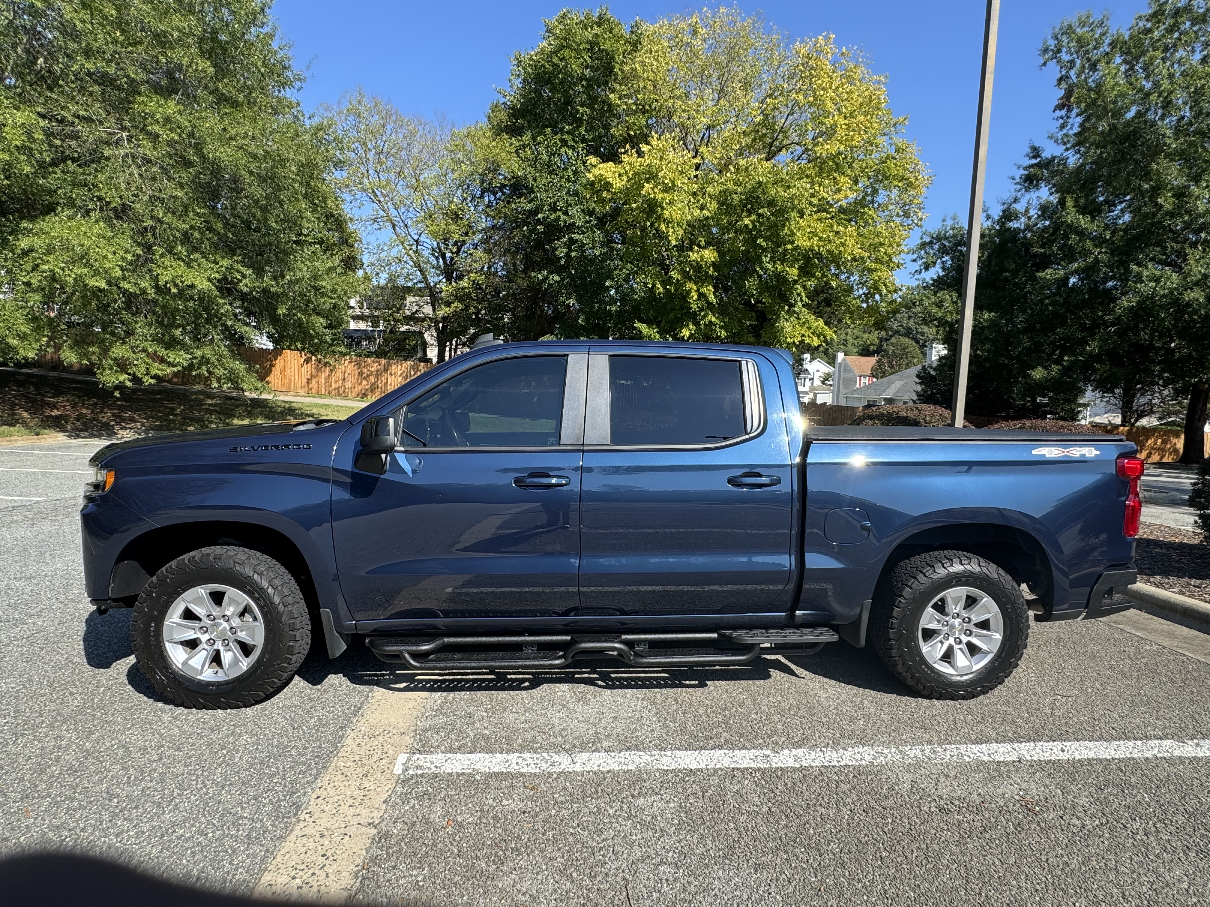 Used 2020 Chevrolet Silverado 1500 LT w/ All-Star Edition AWD/4WD image 1