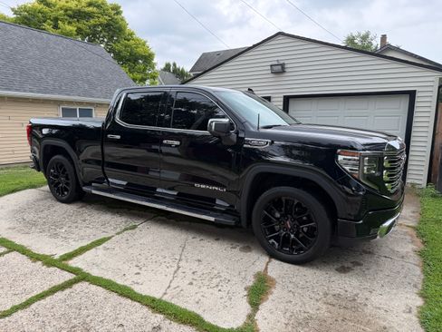 Used 2022 GMC Sierra 1500 Denali AWD/4WD image 6