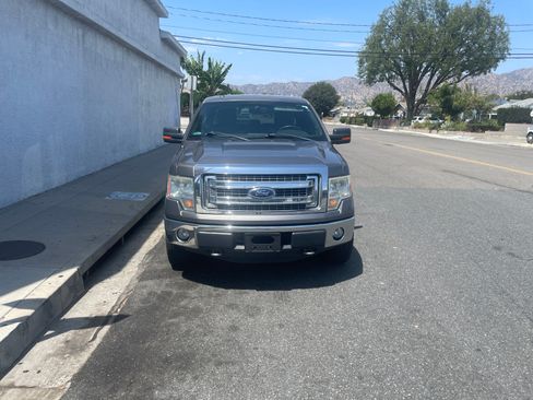 Used 2013 Ford F150 XLT w/ XLT Chrome Pkg AWD/4WD image 2