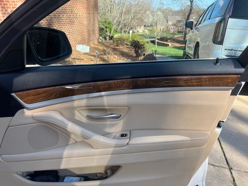 Used 2013 BMW 528i Sedan image 13