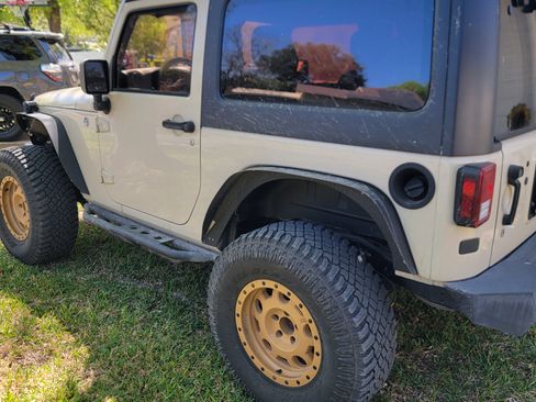 Used 2011 Jeep Wrangler Sport w/ Connectivity Group image 5