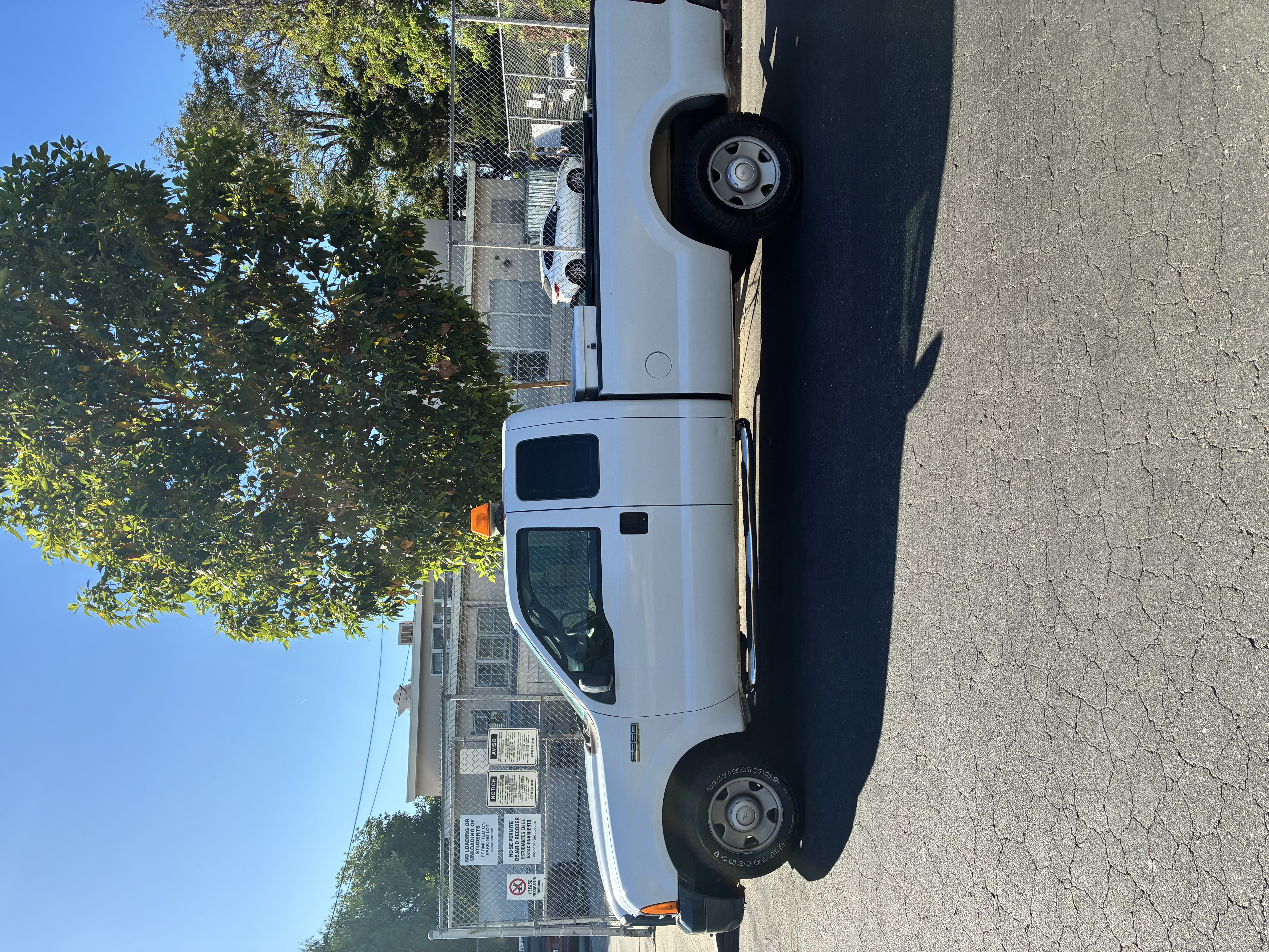 Used 2006 Ford F250 XL RWD image 5