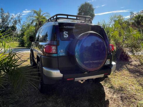 Used 2007 Toyota FJ Cruiser 4WD image 28