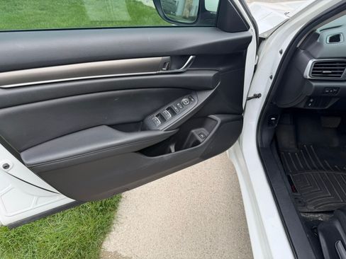 Used 2019 Honda Accord LX image 17