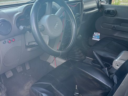 Used 2007 Jeep Wrangler Unlimited X image 11