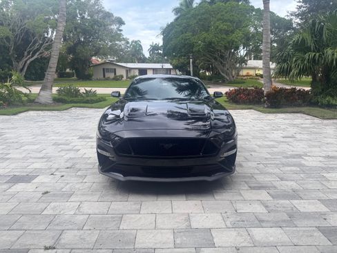 Used 2022 Ford Mustang GT Premium w/ Black Accent Package RWD image 8