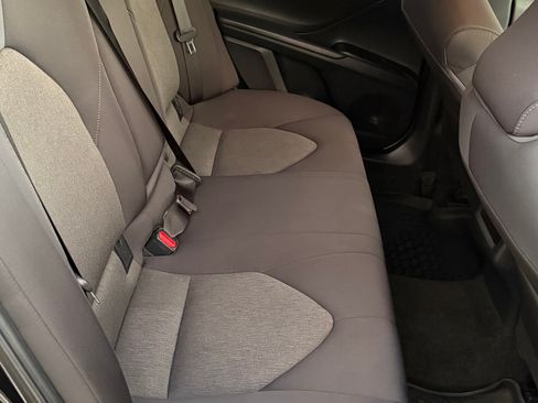 Used 2022 Toyota Camry LE image 8