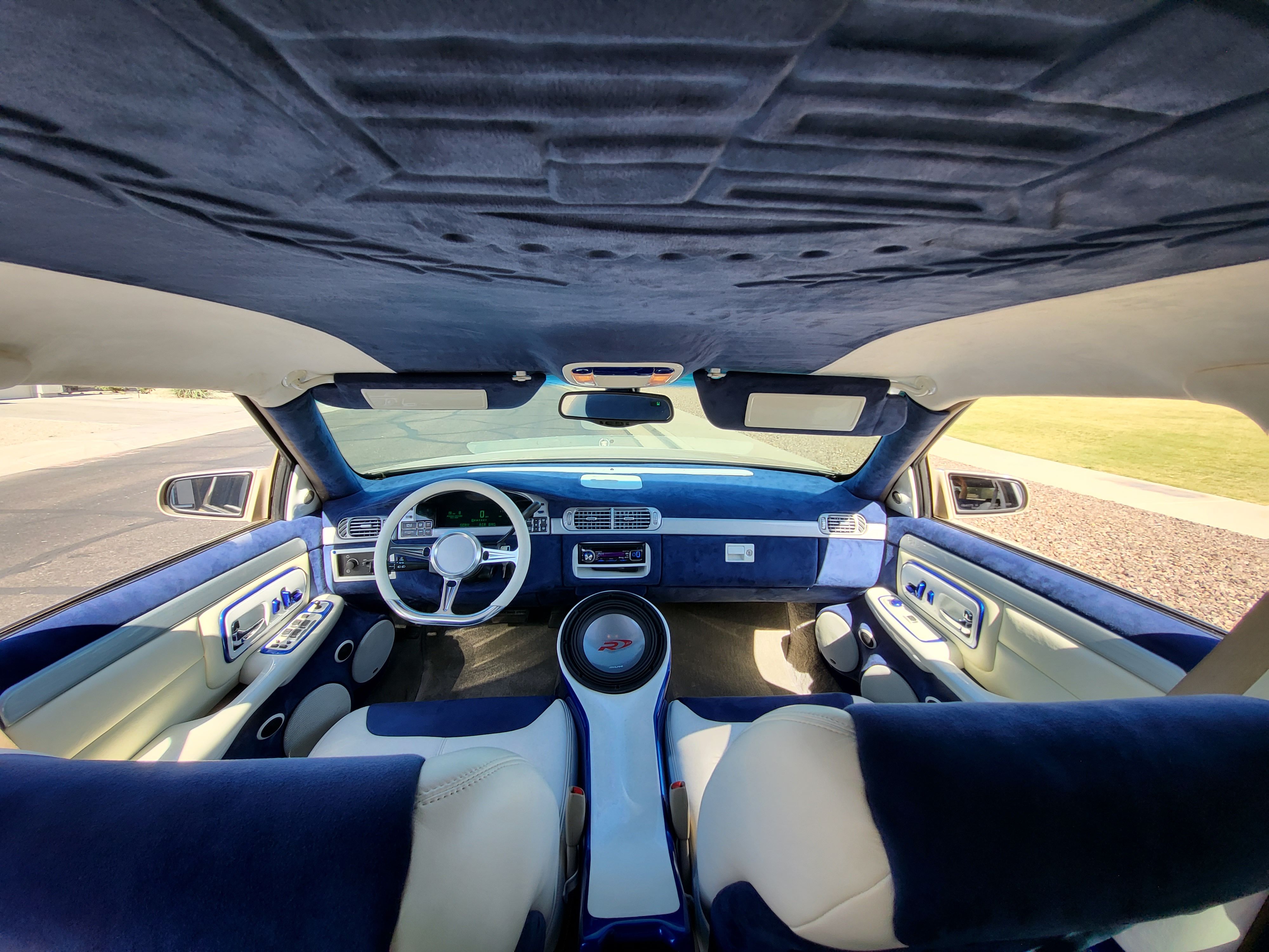 Used 1998 Cadillac De Ville FWD image 6