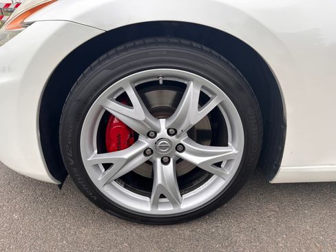 Used 2013 Nissan 370Z Touring w/ Sport Pkg image 14