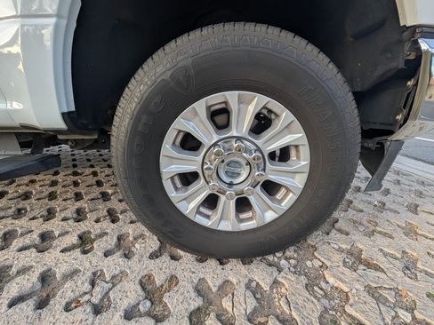 Used 2022 Ford F250 XLT image 17