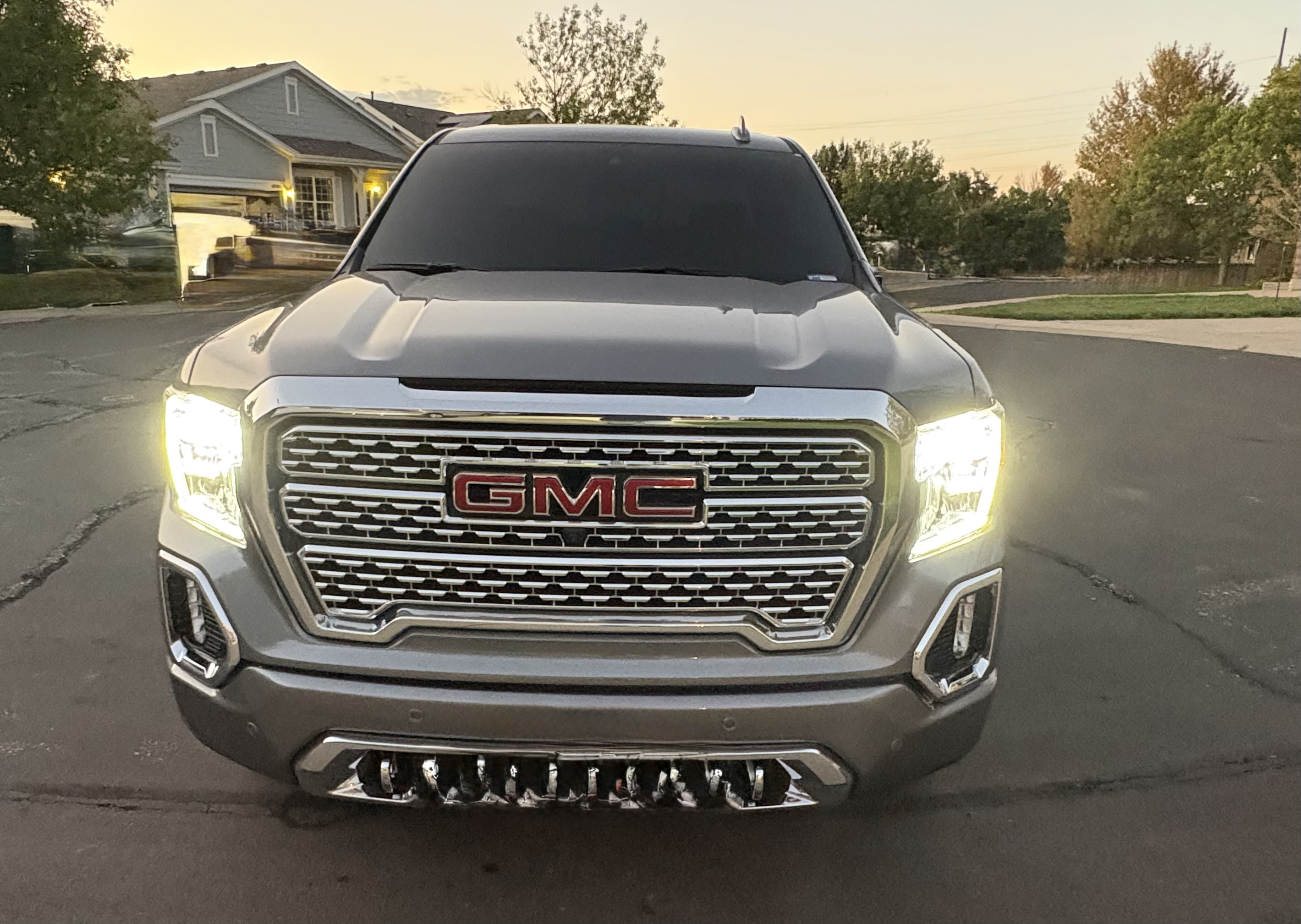Used 2020 GMC Sierra 1500 Denali w/ Denali Ultimate Package AWD/4WD image 9