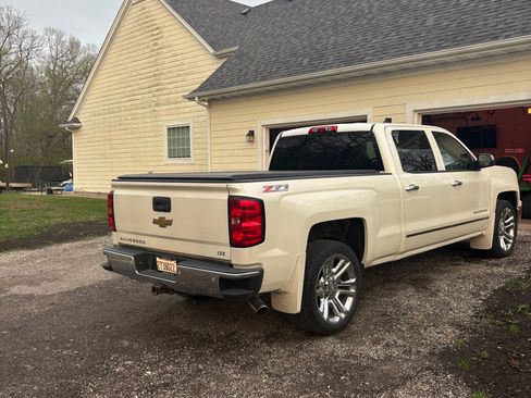 Used 2014 Chevrolet Silverado 1500 LTZ Z71 w/ LTZ Plus Package image 6