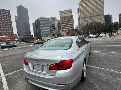 Used 2011 BMW 528i 528i Sedan 4D image 4