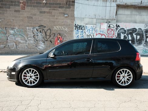 Used 2006 Volkswagen GTI 2.0T 2-Door image 1