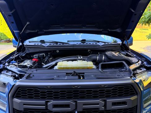 Used 2019 Ford F150 Raptor w/ Equipment Group 802A Luxury AWD/4WD image 19