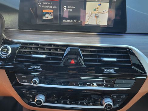 Used 2018 BMW 530e image 5