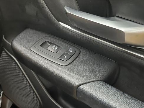 Used 2021 RAM 1500 Big Horn image 12