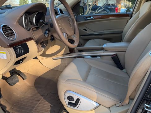 Used 2008 Mercedes-Benz GL 320 CDI 4MATIC image 6