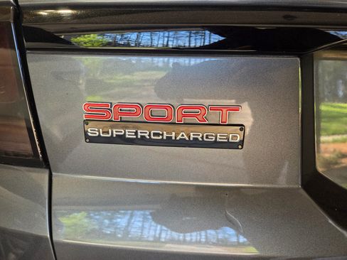 Used 2014 Land Rover Range Rover Sport Supercharged image 8