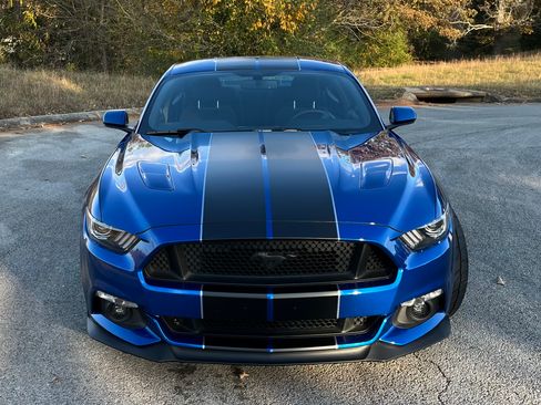 Used 2017 Ford Mustang GT w/ GT Performance Package image 2