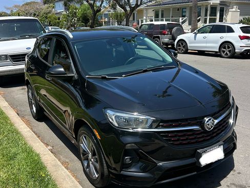 Used 2020 Buick Encore GX Select w/ Sport Touring Package FWD image 1
